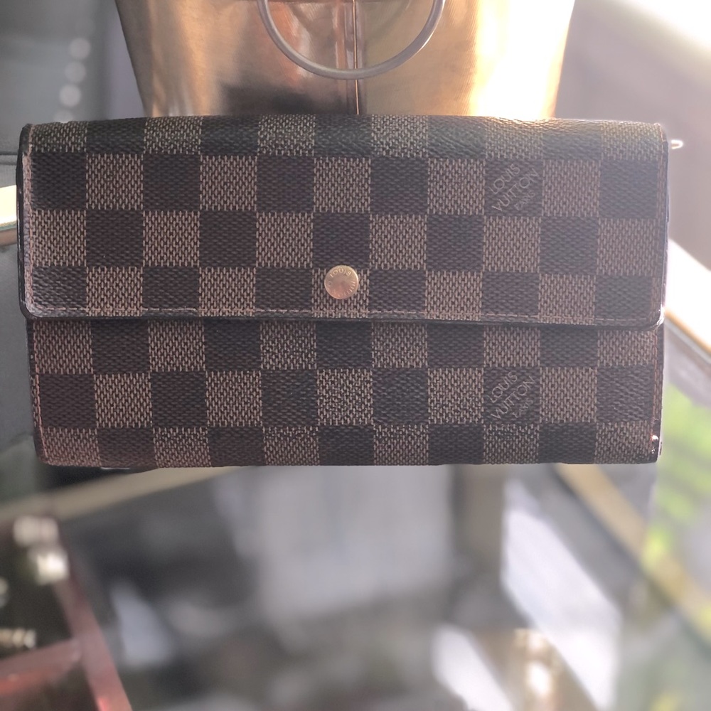 Louis Vuitton Sarah Wallet
